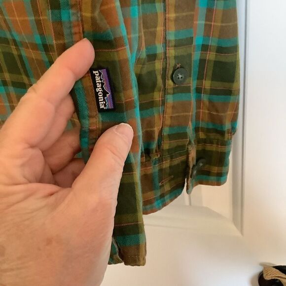 Patagonia Men's Plaid Organic Cotton Button Down Shirt 🤎💛😎 - Picture 5 of 6